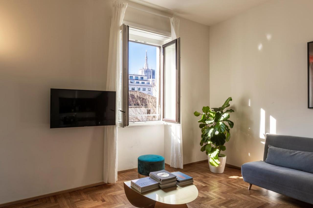 Duomo Big Apartment Milan Bagian luar foto
